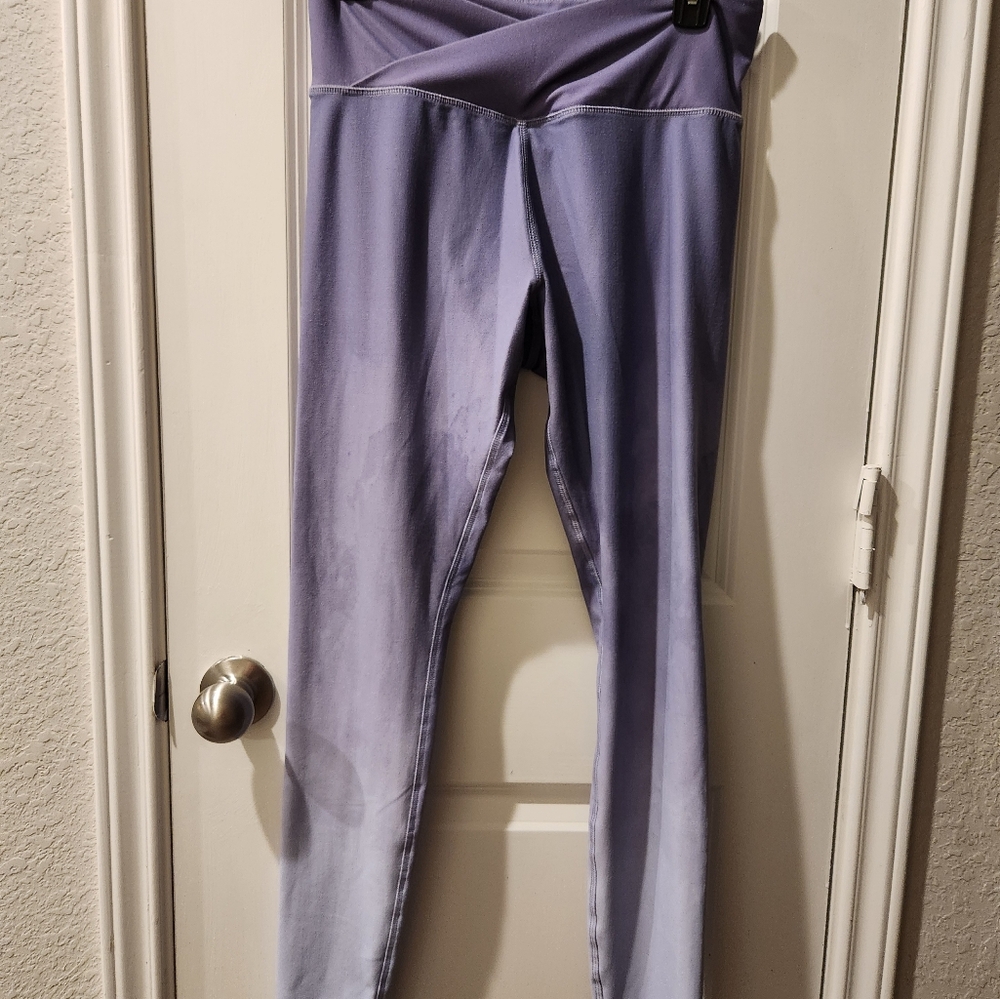 Women's Scorpio Sol ambre purple workout pants. Size Large.